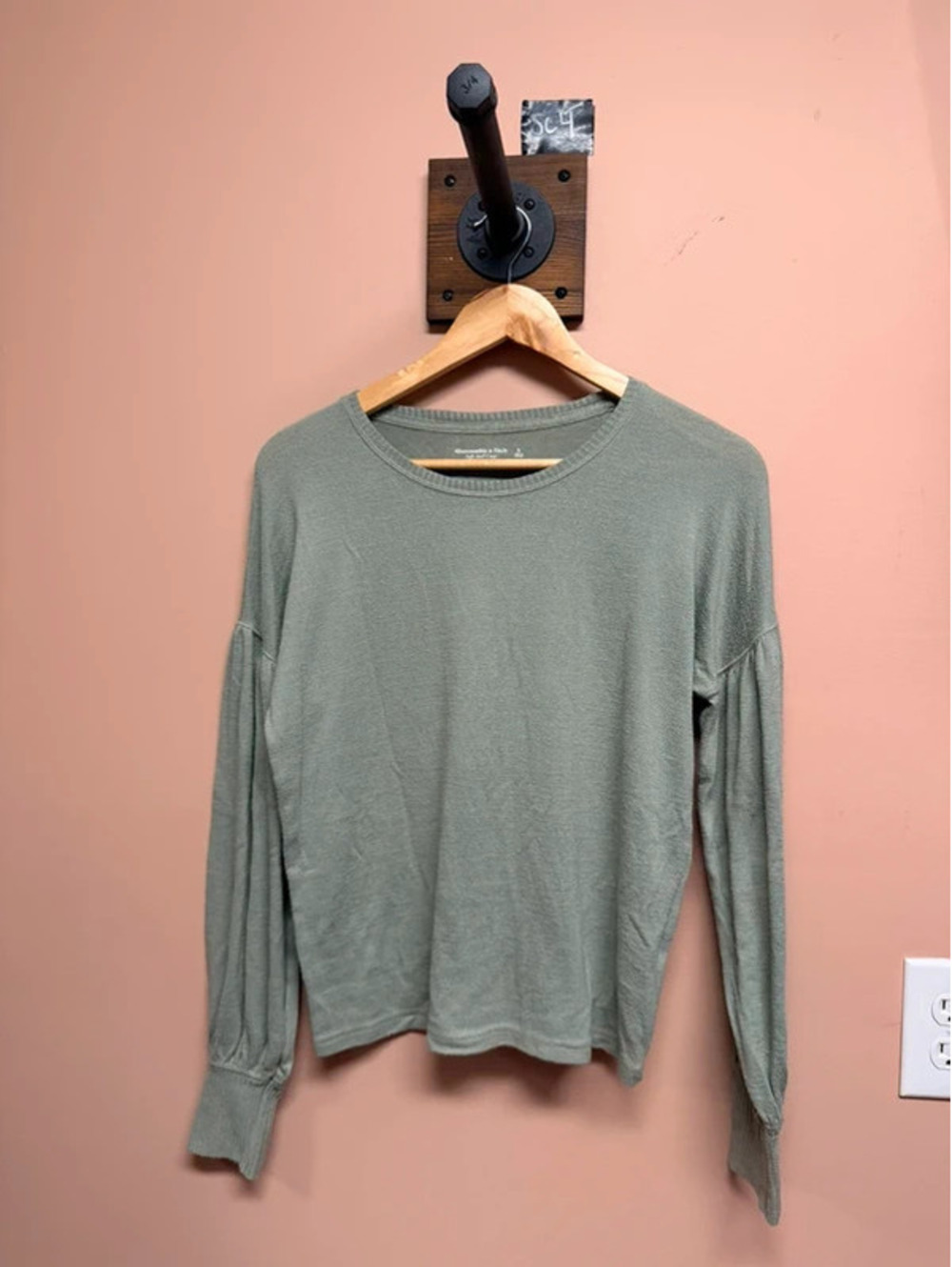 Abercrombie & Fitch long sleeve